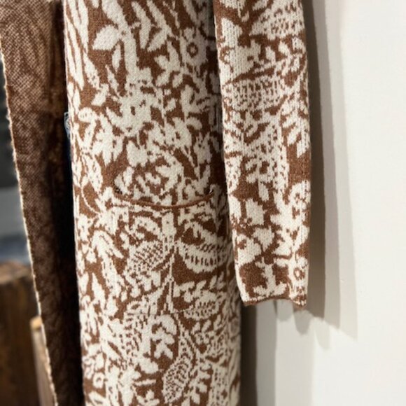 Sweater coat with faux fur collar - Picture 5 of 7